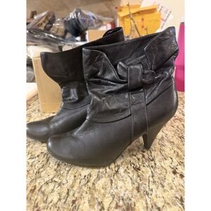 Steve Madden Ankle Booties Size 8 Black